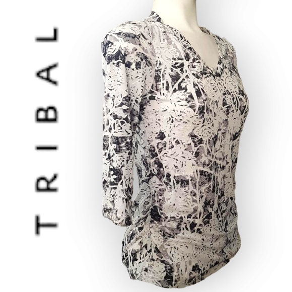 Tribal burnout textured semi sheer rouched side and sleeve v-neck top Size small - Picture 3 of 8